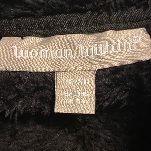 Woman within fluffy fleece jackets 18-20 large - Picture 4 of 5